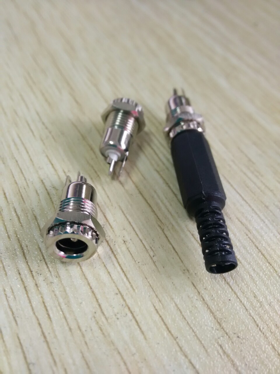 dc插头大电源直流电母座10mm小尺寸插座552.1-55*2.5金属优质新款