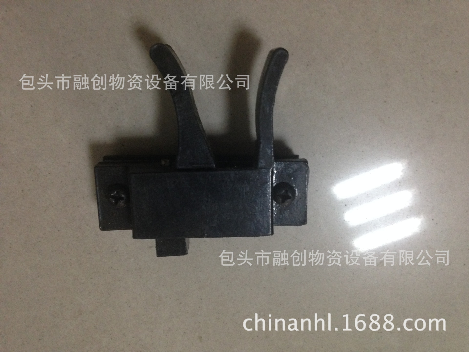 供应特雷克斯TEREX TR50用15042502/15042503左右卡锁