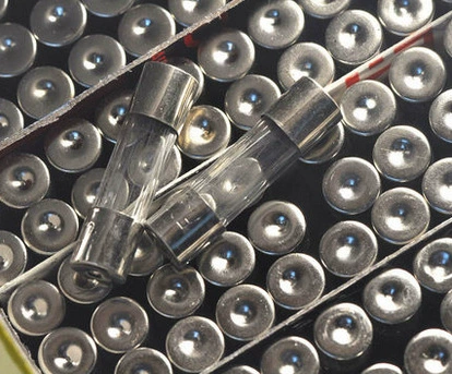 5*20 стеклянная предохранитель 8A 250V предохранитель 1 коробка 100 шт