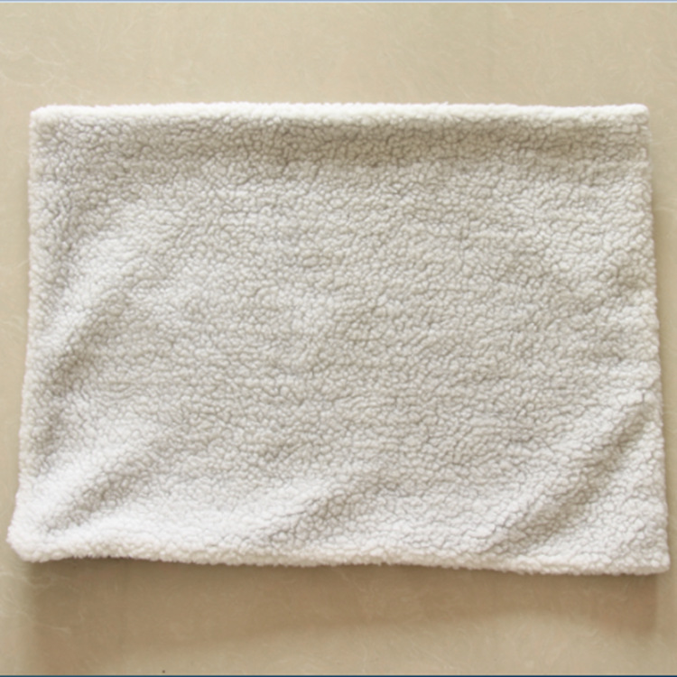 Factory wholesale pet bed Cushion soft comfortable keep warm Pets Cushion Autumn and winter Selling On behalf of