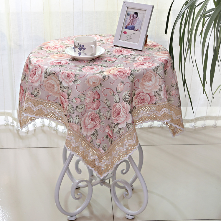 玫瑰花丛粉台布