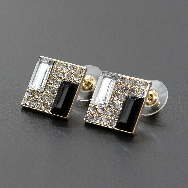 Korean Black And White Super Flash Diamond Geometric Square Earrings Stereo Earrings display picture 6