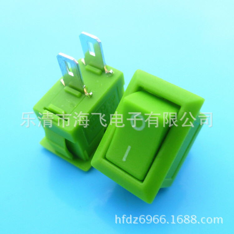 供应10*15船型开关15*21系列 红绿白色壳翘板开关