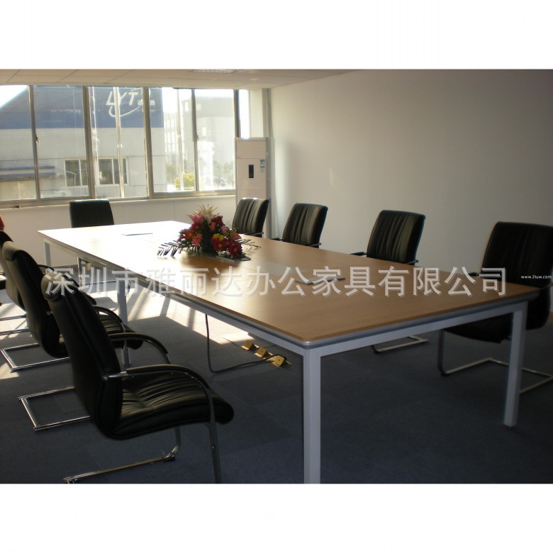 1105635112_2074731927