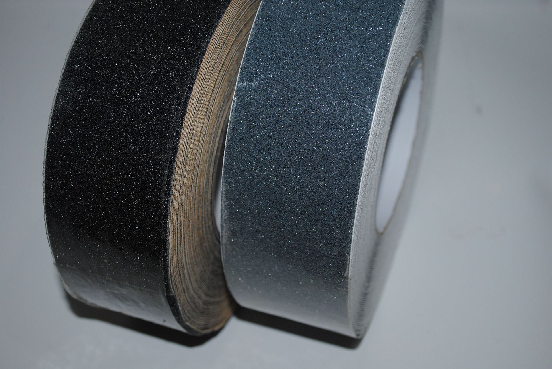 金刚砂防滑贴 楼梯地板防滑条 防滑砂带