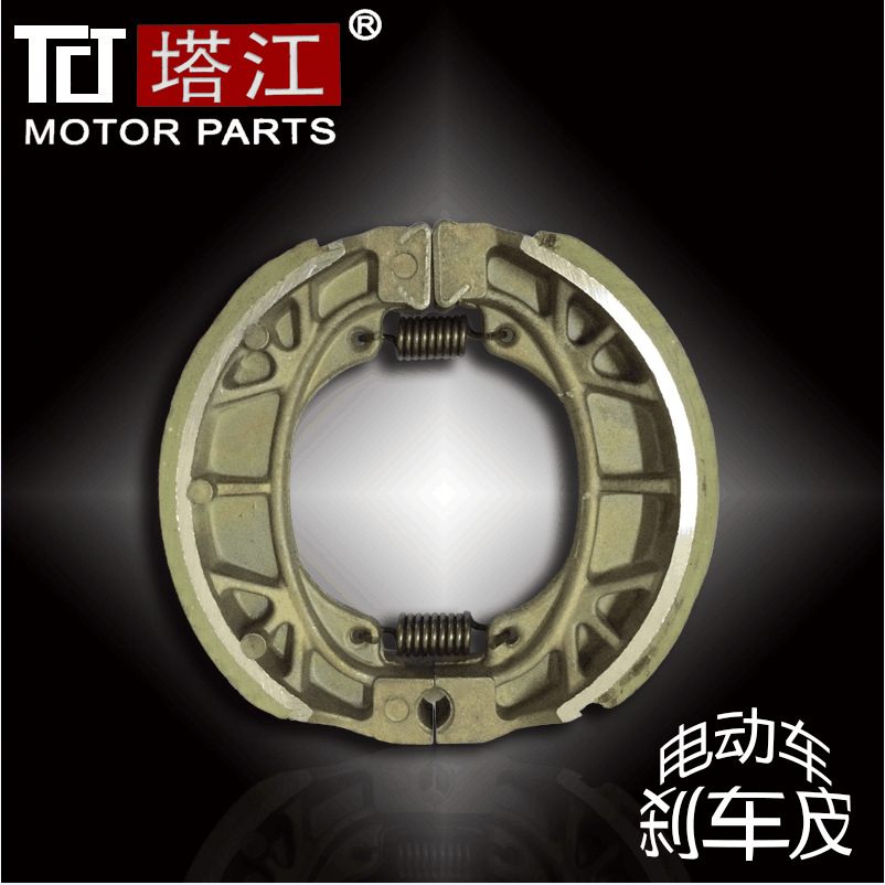 Suministro de fábrica motocicleta vehículo eléctrico 110 bloque de zapata de freno CG125 medio y experiencia de producto de alta gama durante 30 años