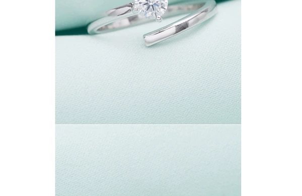 Women's Large Diamond (Open Ring)