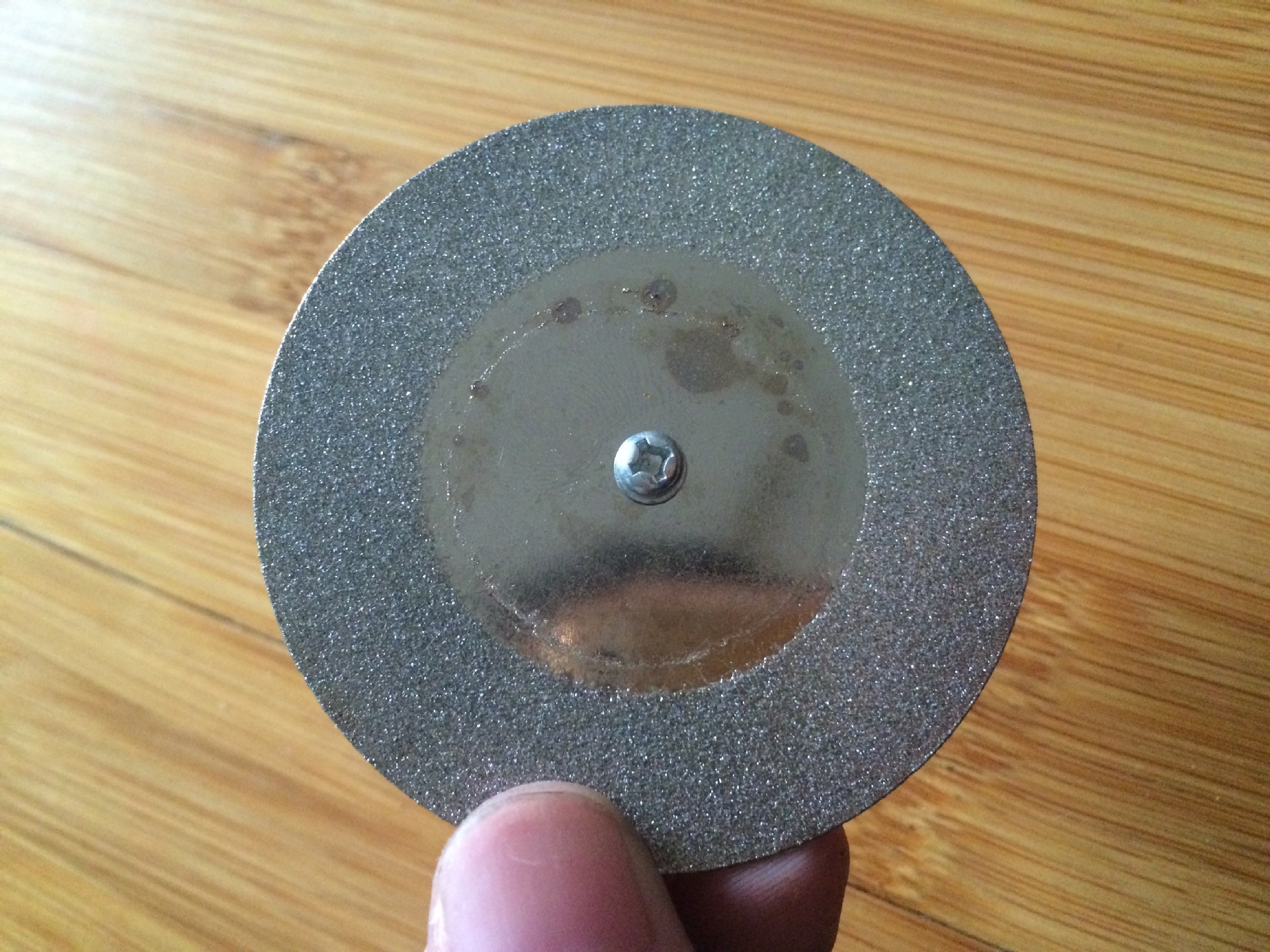 定州市瑞锋金刚石制品有限公司取得安装稳固的磨片专利可实现磨片本体快速拆装