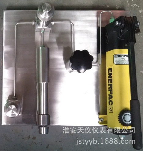 Устройство для измерения давления на нижней панели из нержавеющей стали Выбор ручного гидравлического источника Huai'an Tianyi