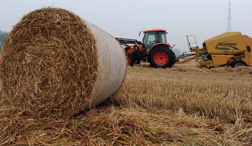 全自动打捆包膜一体机 秸秆包膜打捆机