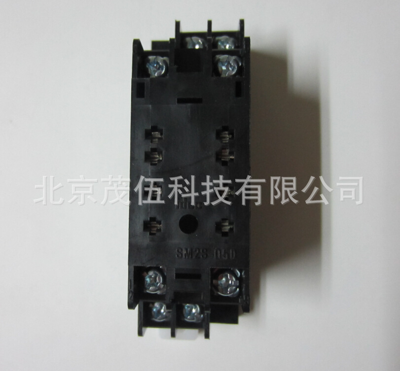 SM2S-05D  和泉 继电器座  2组转换  SM2S-05D