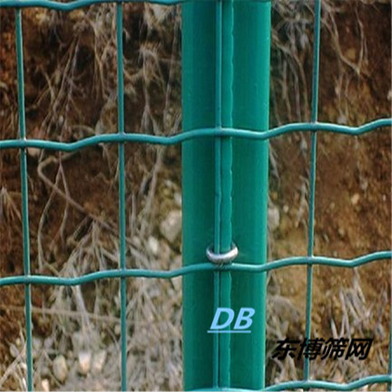 广东波浪形养殖场防护荷兰网厂家批发包塑荷兰铁丝网 养殖网围护