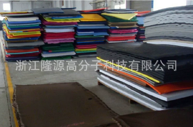 Pack, wholesale