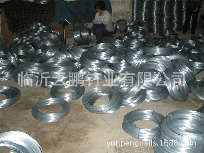 厂家生产供应冷拔铁丝 2.2,2.4,2.8,3.0,3.4,3.8mm