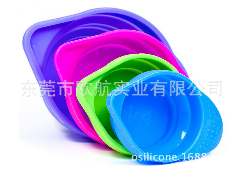 批发厨房用品分装折叠杯四件套硅胶折叠量杯 硅胶量杯 刻度量杯