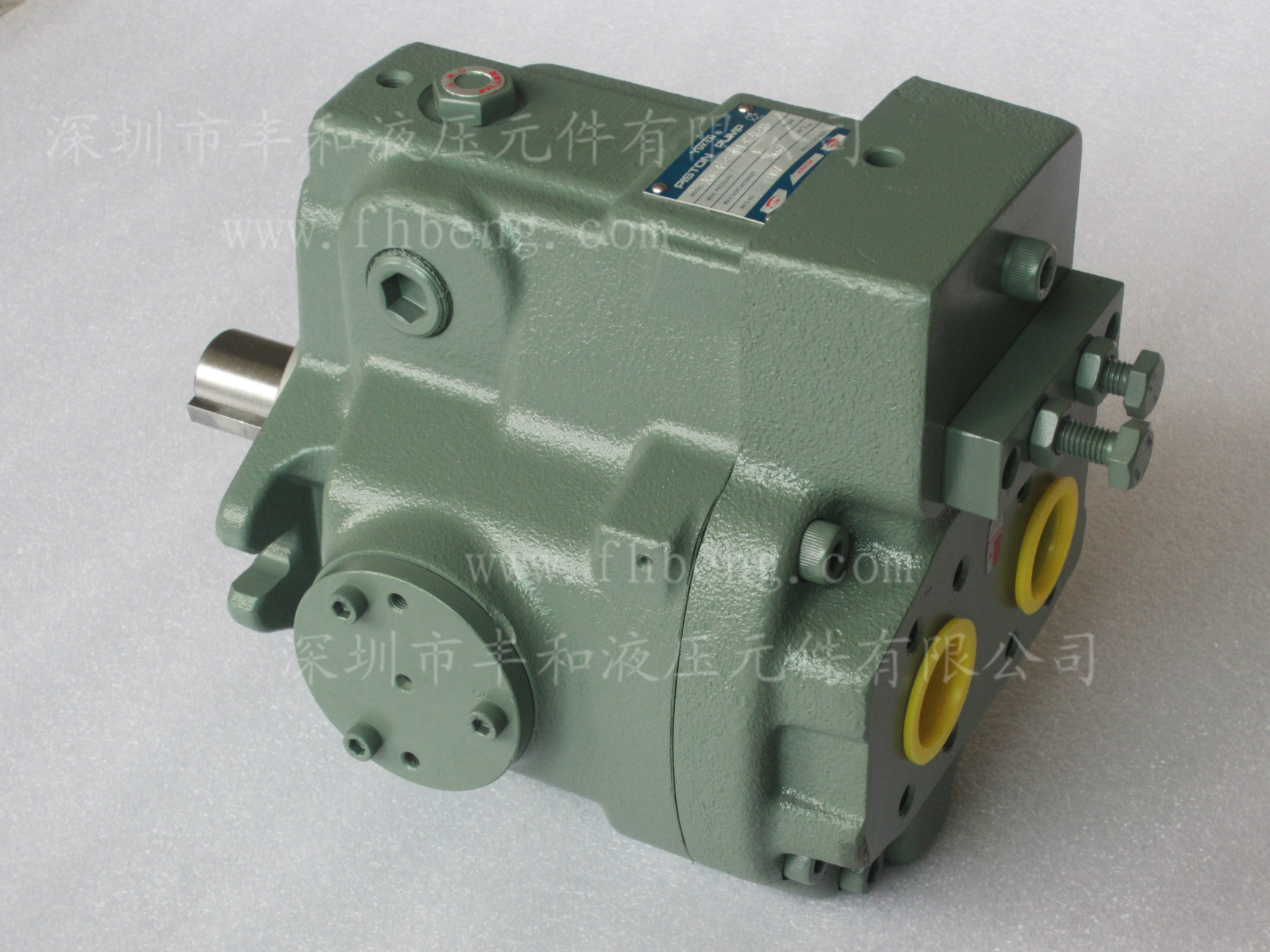 现货供应原装进口日本油研A16-F-R-01-C-K-32柱塞泵