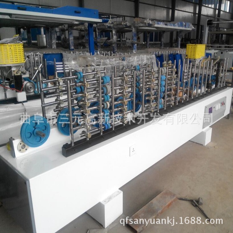 曲阜三元装饰格栅板包覆机 PVC护角网格布包覆机