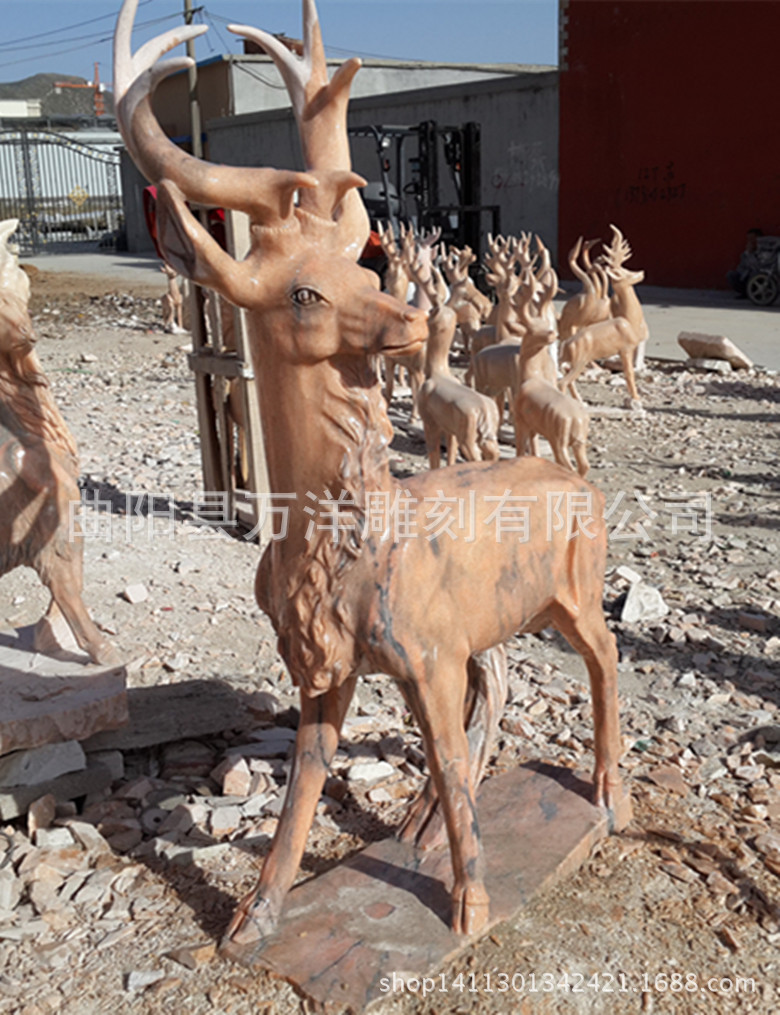 石雕鹿