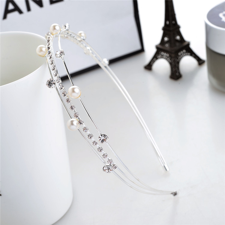 Frau Einfacher Stil Geometrisch Künstliche Perle Inlay Strasssteine Haarband display picture 4