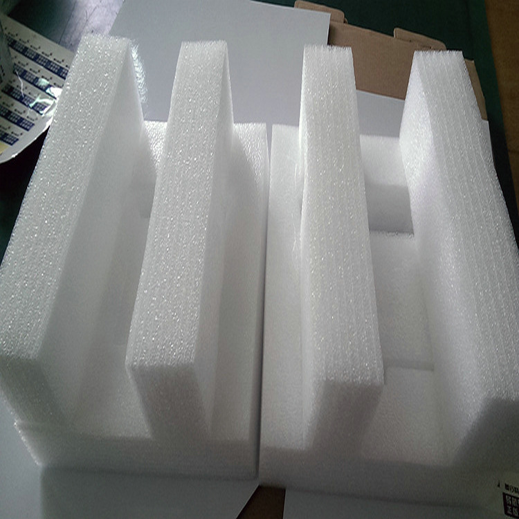 2040607836_2081812146