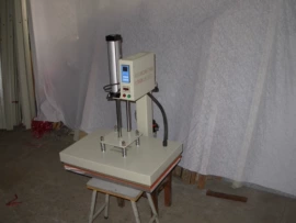 服装机械设备;缝后设备;工艺礼品加工