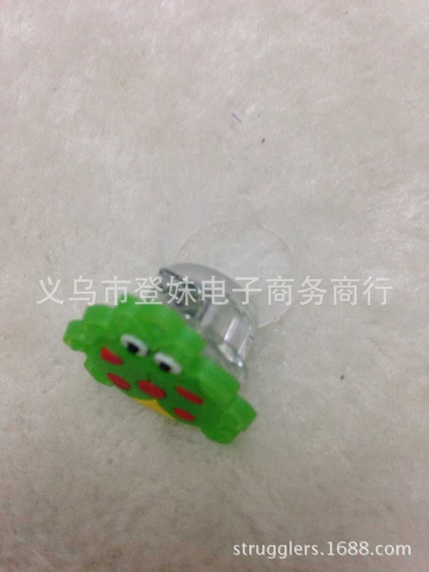 闪光软胶戒指 发光戒指 发光手指灯 闪光手指灯圣诞节玩具地摊批发光玩具详情26