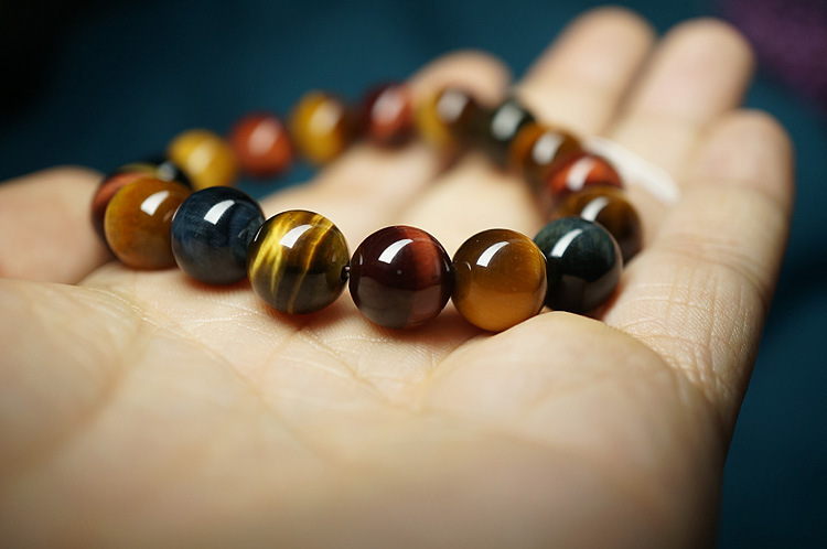 4A红蓝黄虎晶手链6