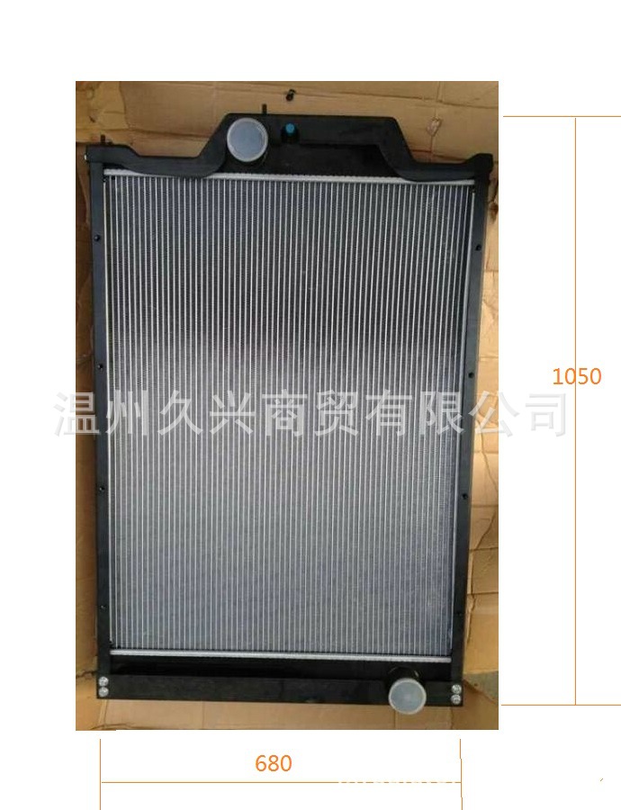 三一B2攪拌車水箱1050-680-86