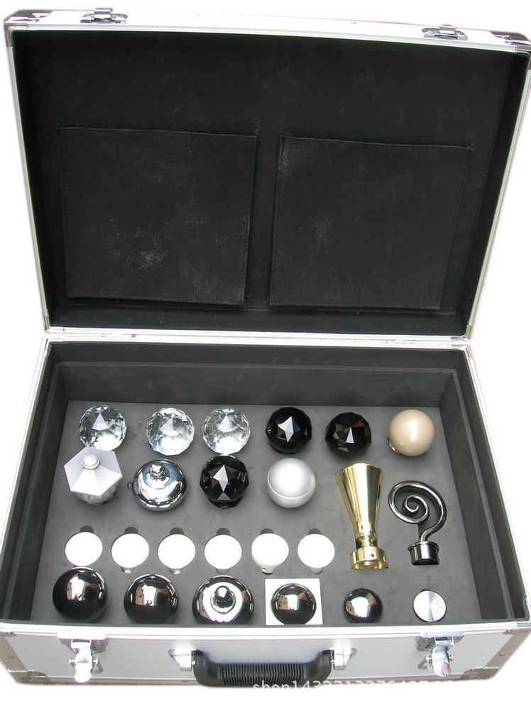 供应铝合金箱 工具箱 铝合金仪器箱 化妆箱 各类产品包装箱定做