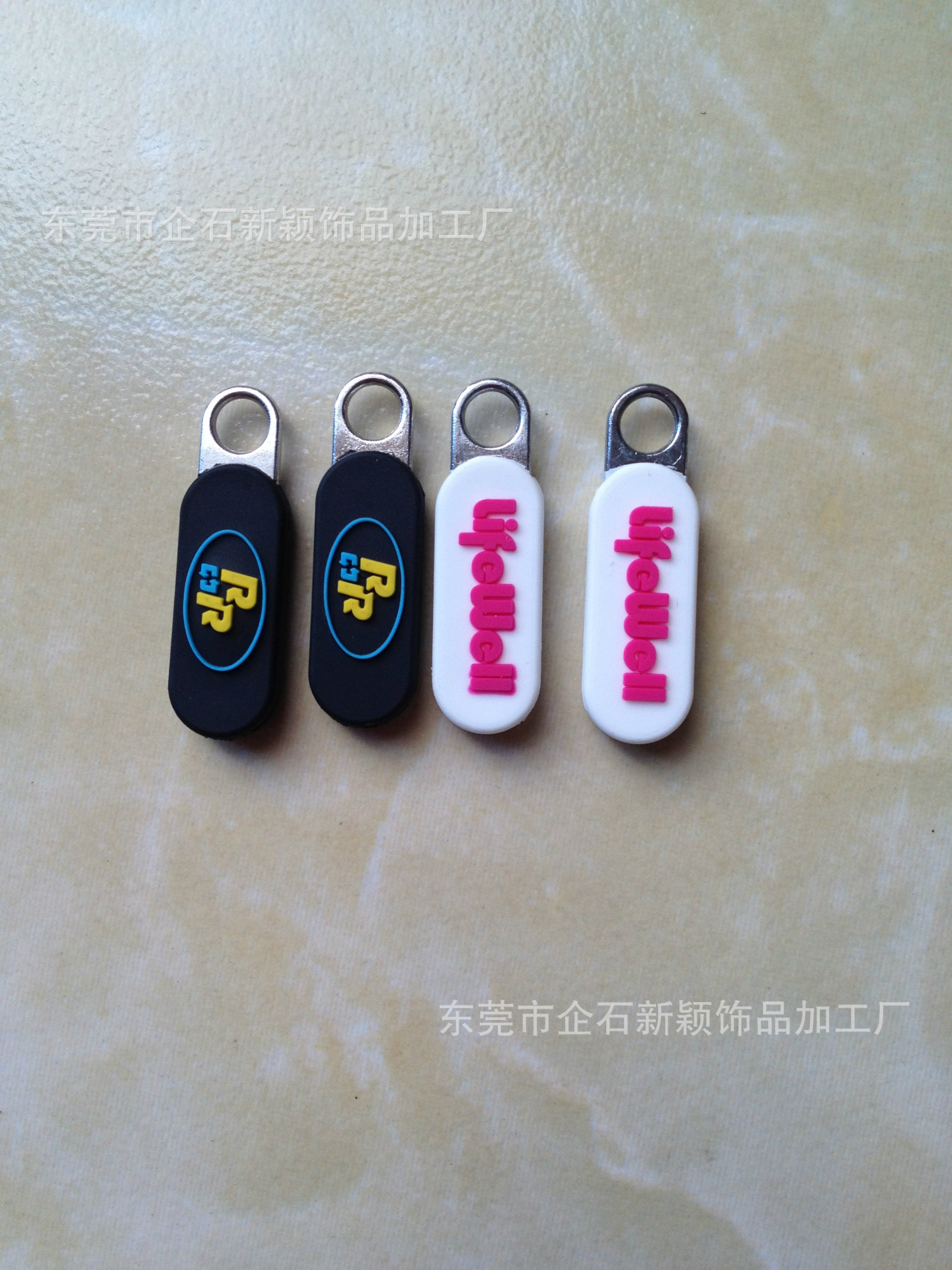 工厂供应PVC滴胶硅胶软胶滴胶手袋箱包拉牌厂家