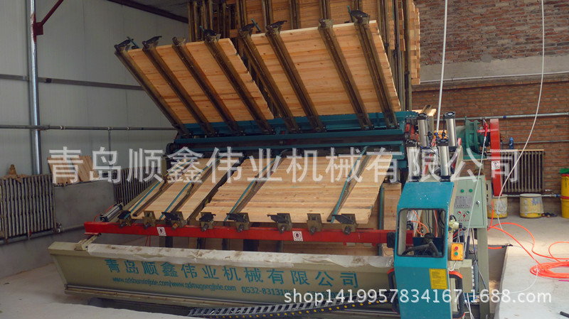 供应油压翻转式（下压）拼板机-顺鑫木工机械-生产厂家