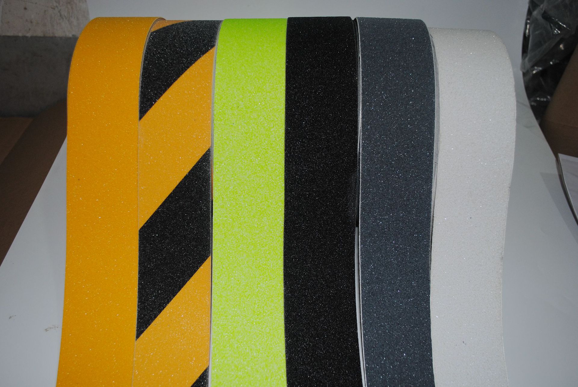 金刚砂防滑贴 楼梯地板防滑砂带 防滑带