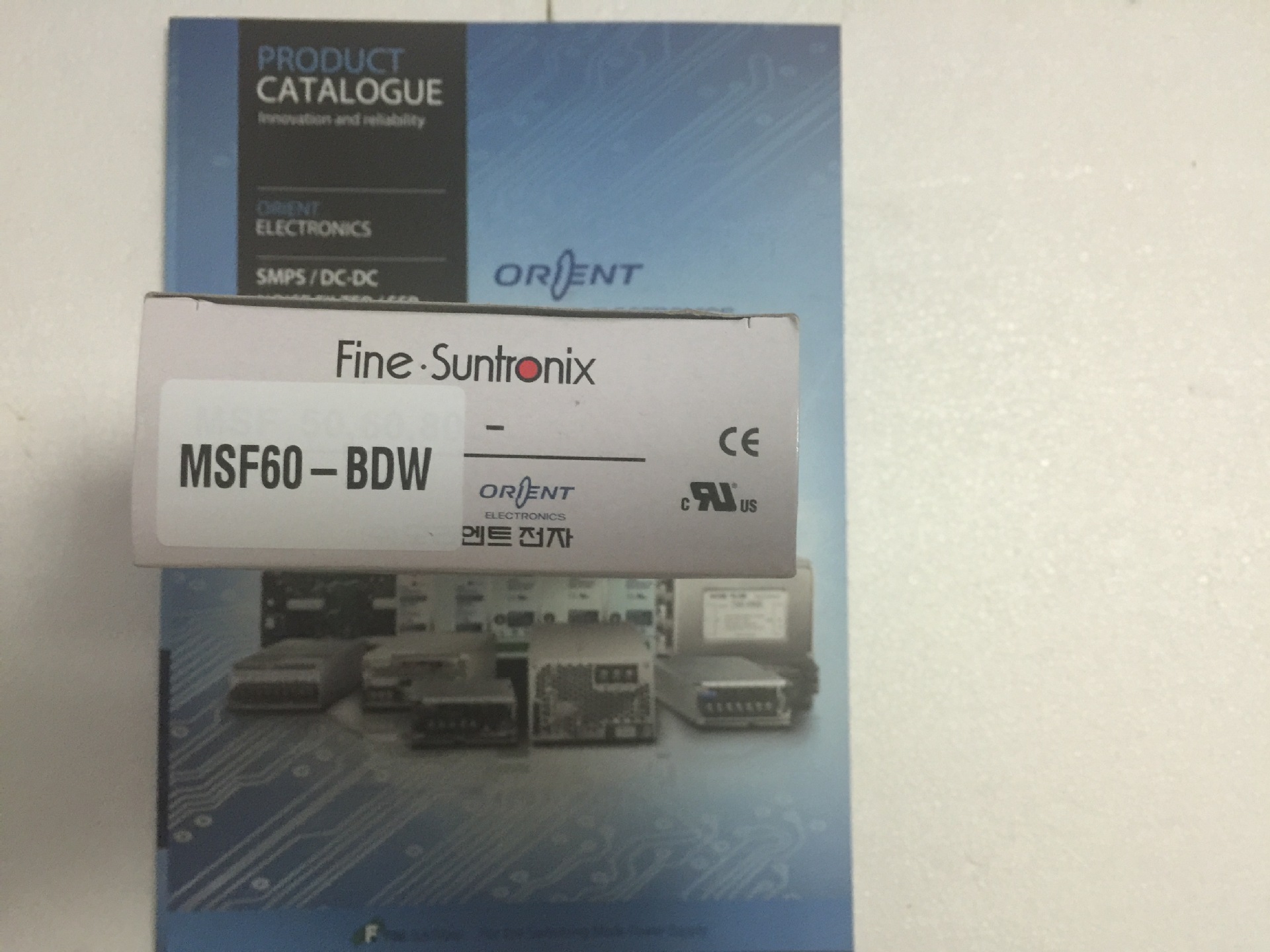 韩国华仁电源（FINE SUNTRONIX) MSF60-BDW 系列