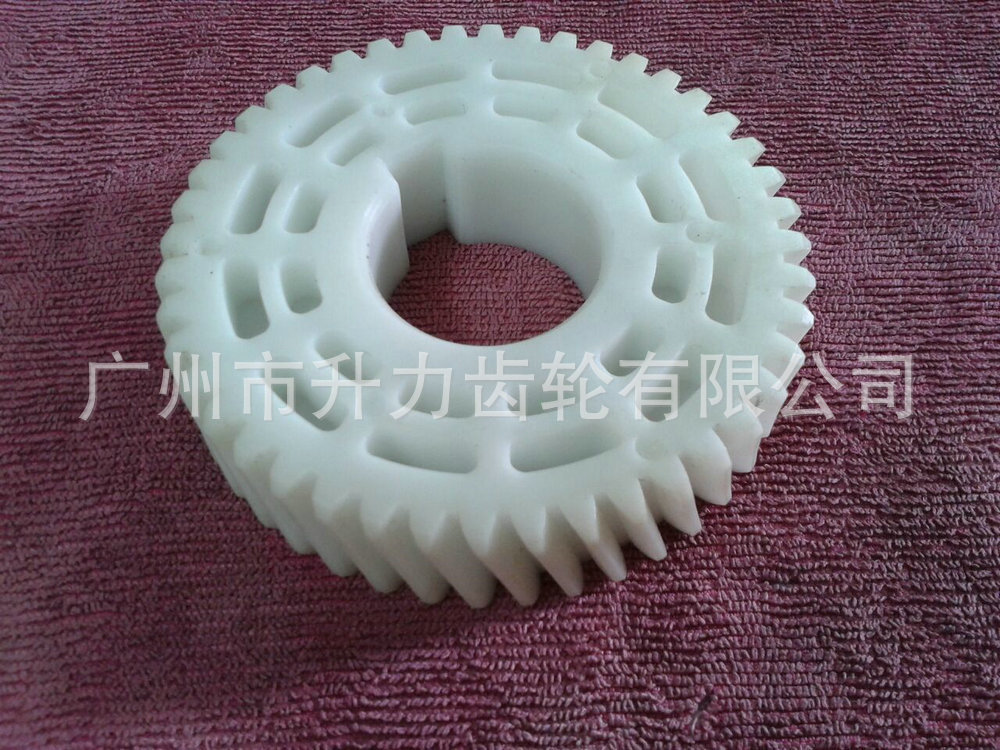 精密斜齿轮
