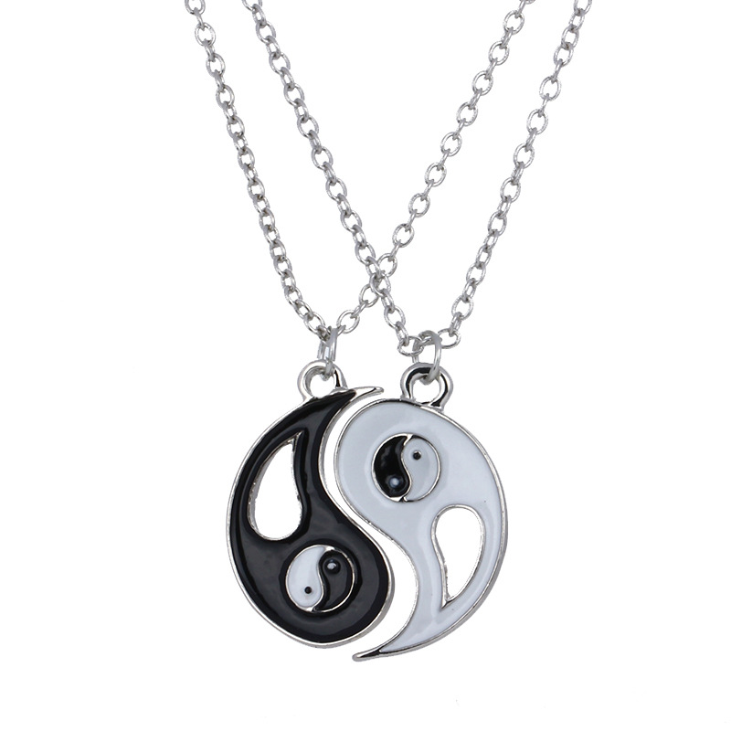 Tai Chi Gossip Yin And Yang  Necklace display picture 4