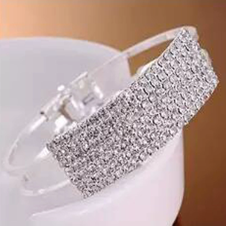 Fashionable bracelet, 2019, Korean style, simple and elegant design, bright catchy style