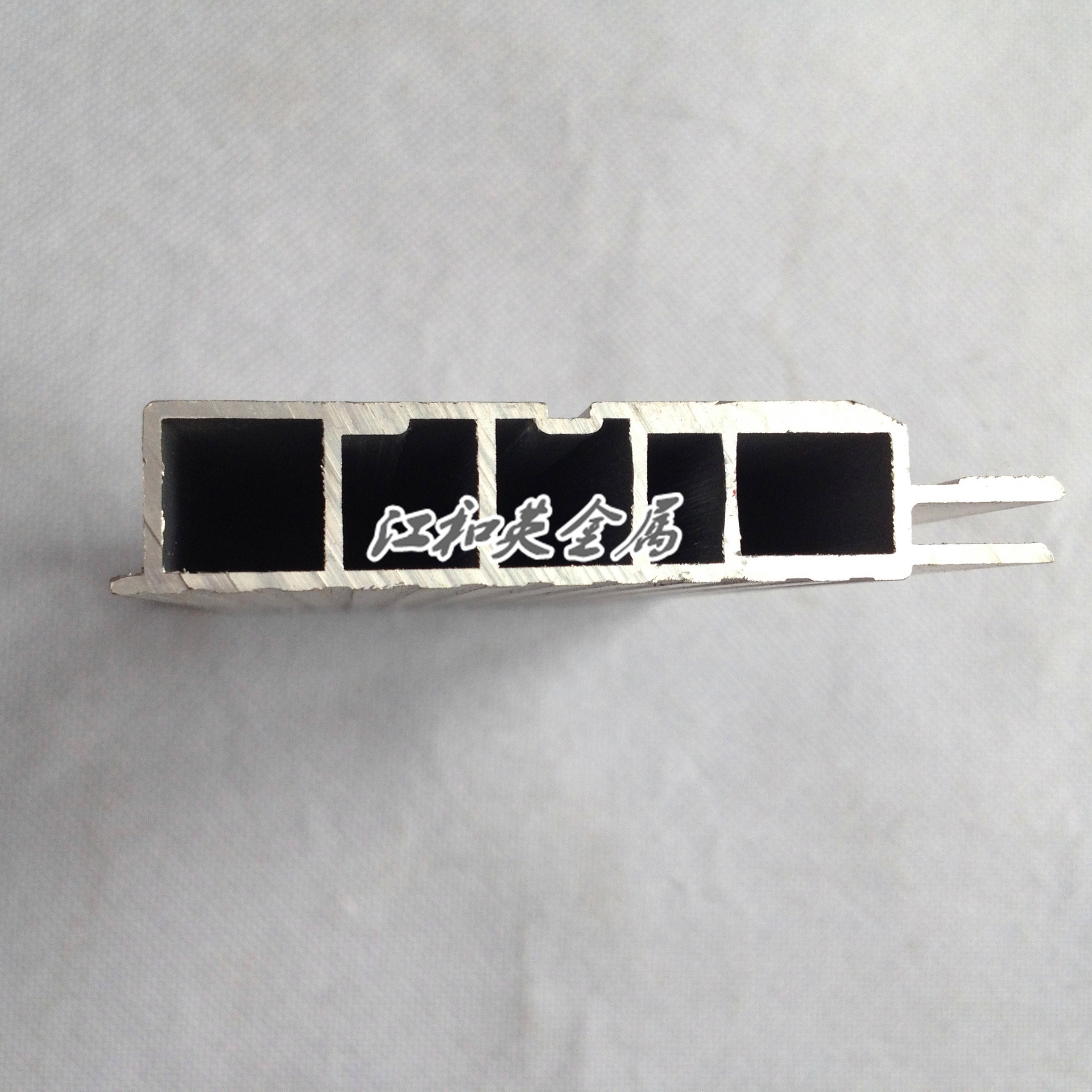 铝材厂家供应，铝挤压氧化