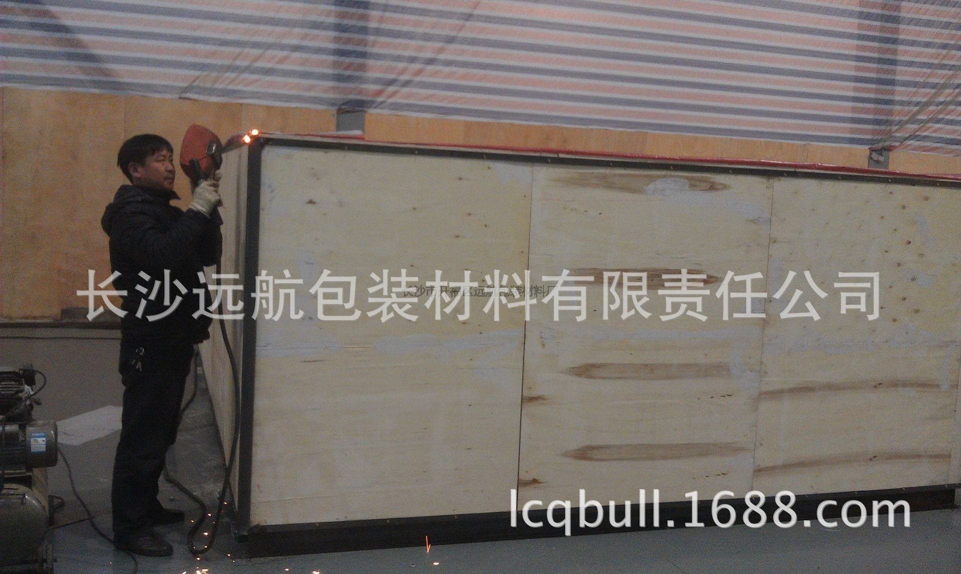 厂家直销，出口大型钢木结构包装箱 ，木箱，