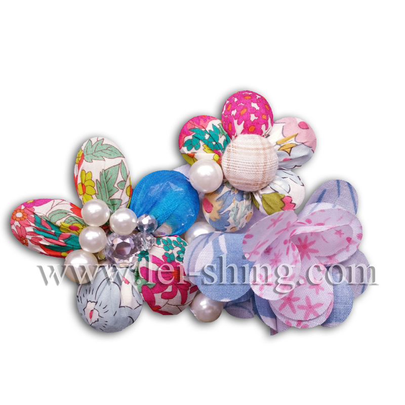 专业承接各类手工钉珠加工服装辅料包包鞋服饰装饰定制加工