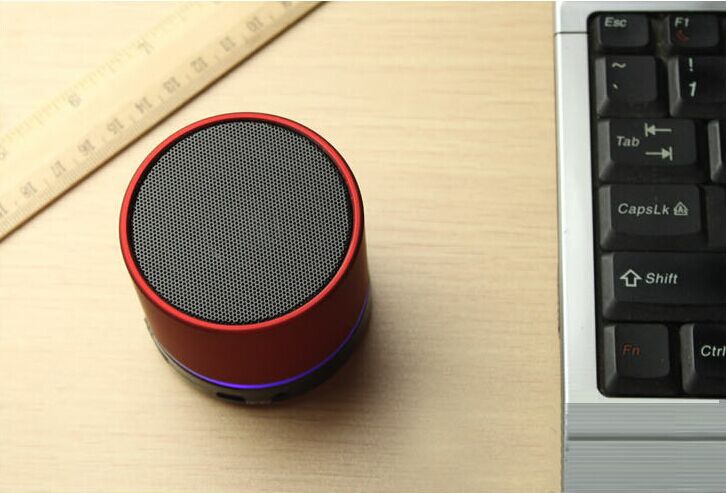 蓝牙音箱_s11蓝牙led彩灯和耳机插口新款蓝牙