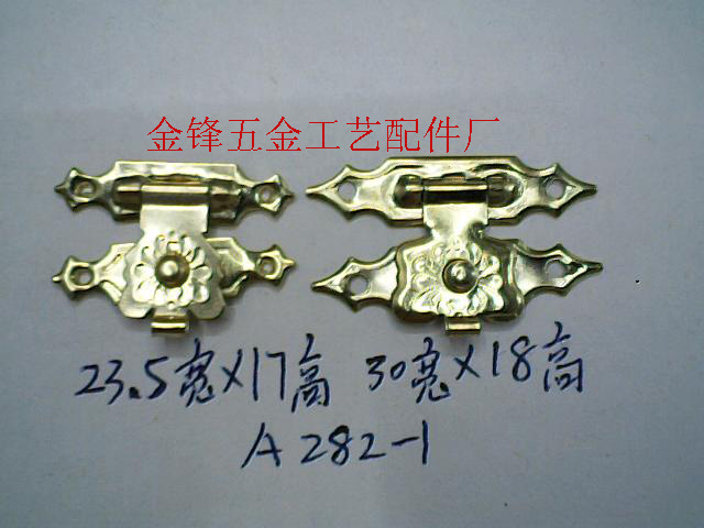 厂家批发优质小箱扣饰品盒子箱扣欢迎新老客户来样品订做