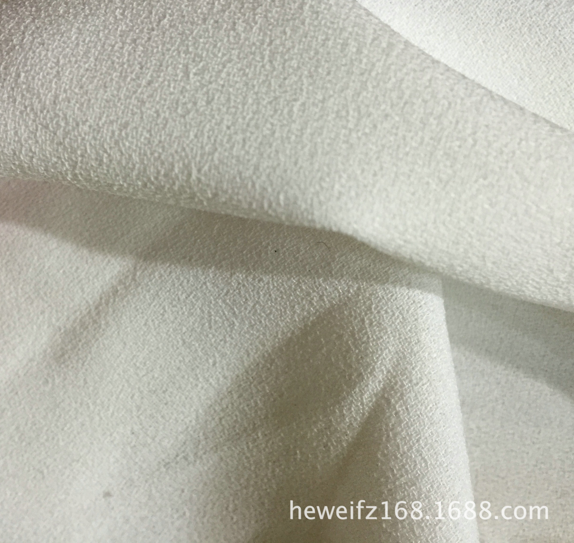 厂价直销F6153现货供应佳丽麻高档时尚服装130D乱麻涤纶雪纺面料