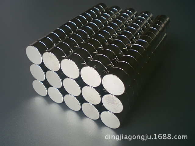 供应优质16x8mm镀镍 钕铁硼 圆形强力磁铁 长方形吸铁石