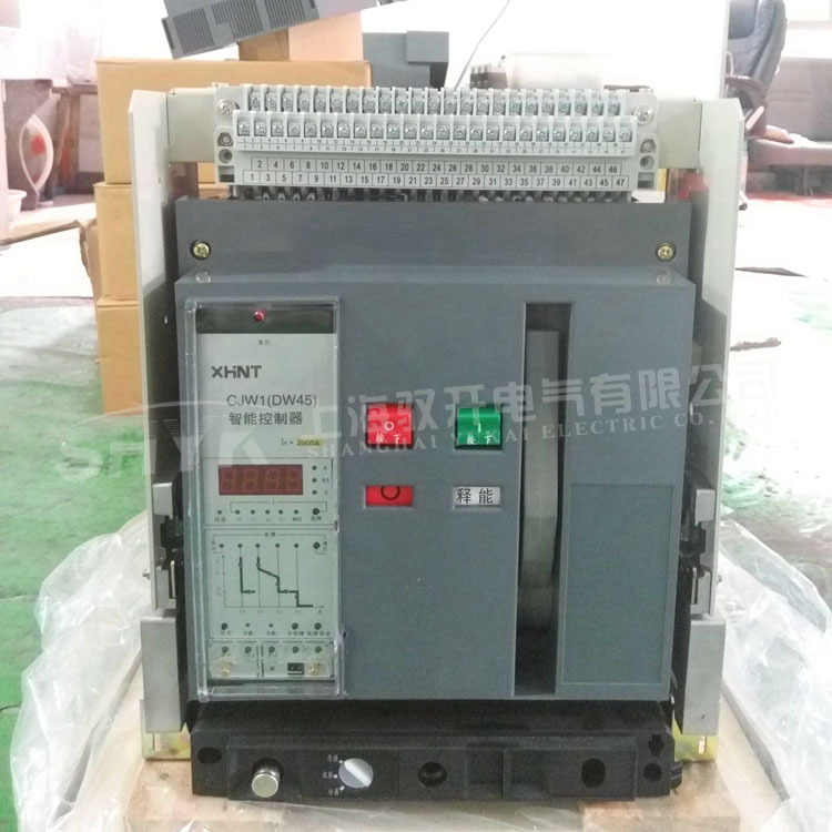 智能式式断路器DW45-6300/5000/3 (三级）固定式