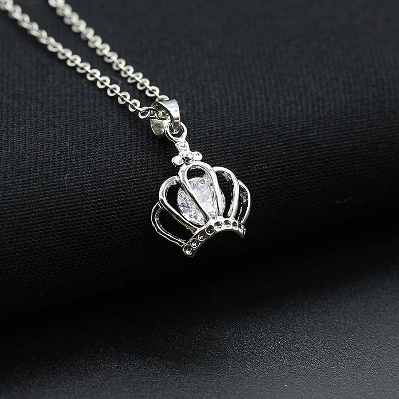 Korean New Hot Sale Diamond Snowflake Snowflake Love Crown Butterfly Eagle Necklace Popular Clavicle Chain Ladies display picture 1