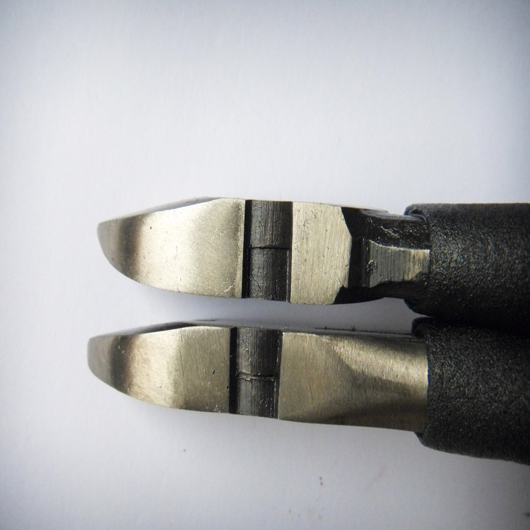 YMQ6日斜6美斜頭部側麵對比圖