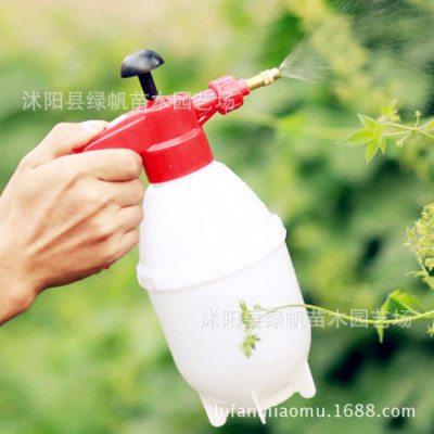 气压式喷水壶 浇花洒水壶 园艺工具喷雾器白色喷水壶