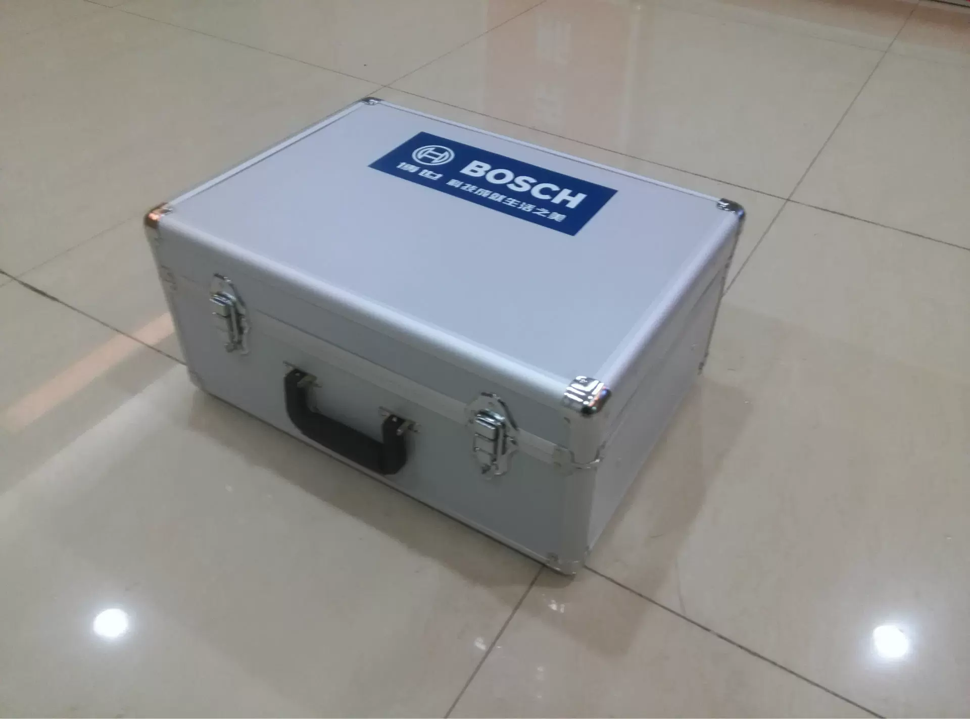 Поставка алюминиевых коробок для инструментов, упаковочных коробок из алюминиевого сплава на заказ, коробок для паролей для сумок, ящиков для инструментов, сумок для инструментов