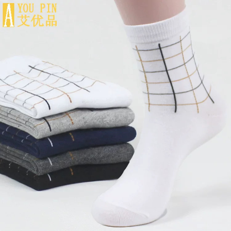 Cotton socks for leisure, trend of season, mid-length