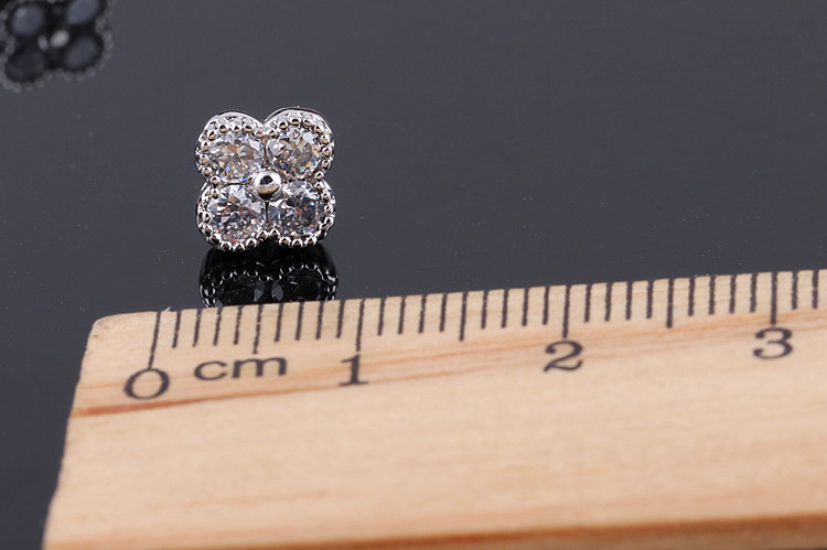Plating, Inlay Design Casual, Simple Style Style 1 Pair Casual Simple Style Flower Plating Inlay Copper Artificial Gemstones Ear Studs